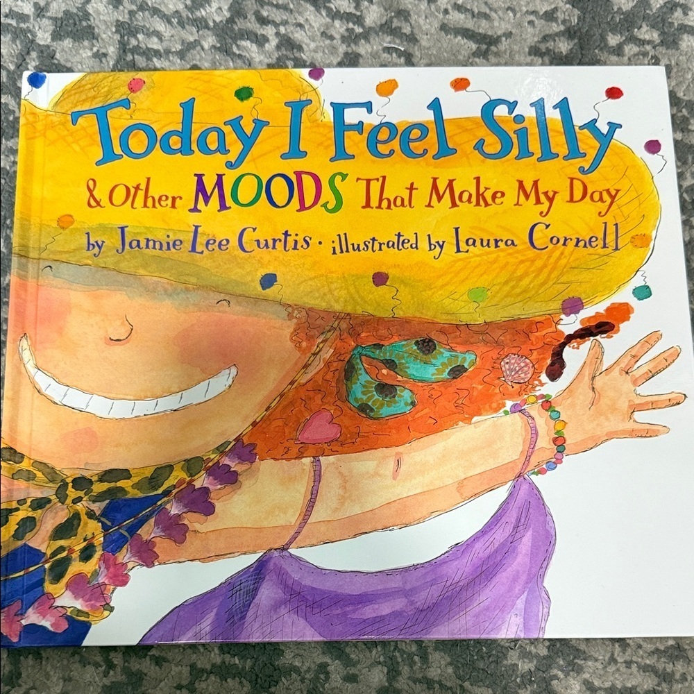 Scholastic Colorful Illustrated Book